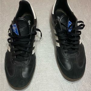 Mens Addidas samba shoe